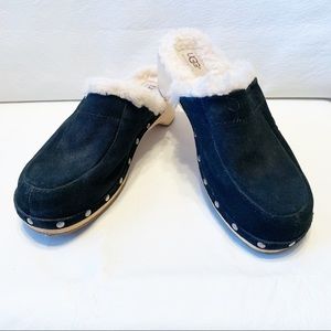 Ugg Australia Sheepskin Fur Lined Suede Clogs Size 7